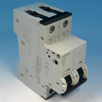 SIEMENS 5SY8232-8