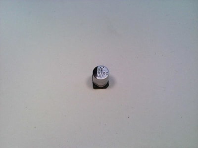 NICHICON UUD1C471MNL1GS