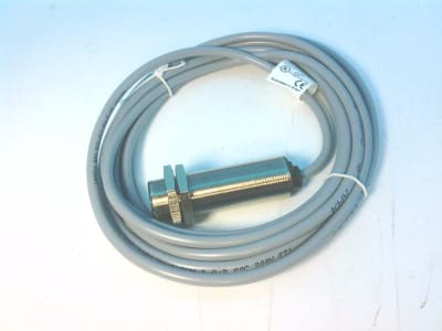 BALLUFF BES 516-211-E4-E-03