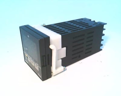 OMRON E5CK-RR101 AC100-240