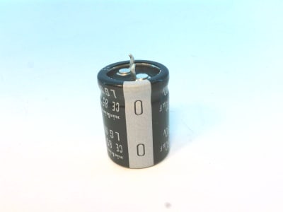 NICHICON LLG2D561MELZ30