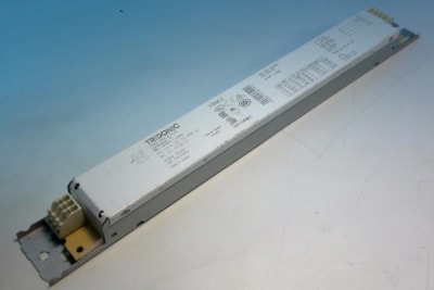 ZUMTOBEL PC 1X14-35 T5 PRO LP