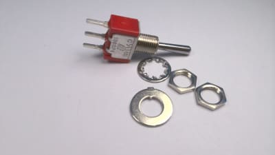 E SWITCH 100SP4T1B3M2QEH