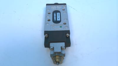 UNIVER GROUP AC-7010