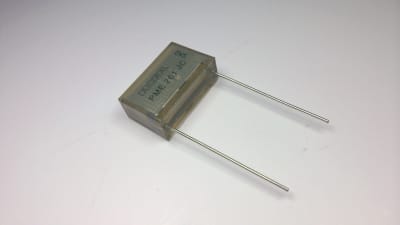 KEMET PME261JC5680KR30