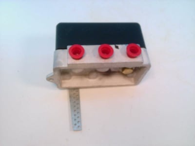 JOHNSON CONTROLS V-9502-3