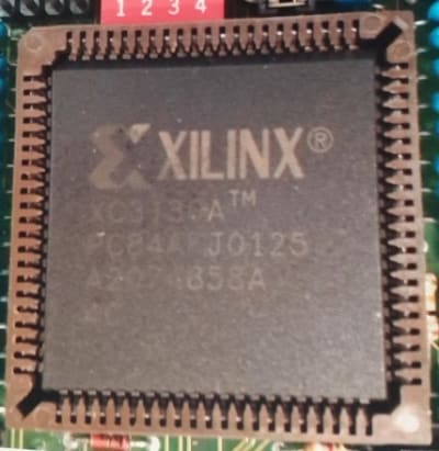XILINX XC3130A-PC84AKJ