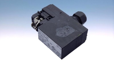 SCHMERSAL AZM170CC-02ZRKA-24VAC/DC
