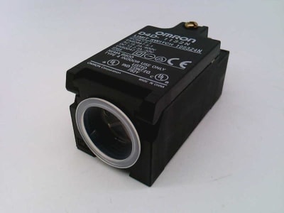 OMRON D4D-1132