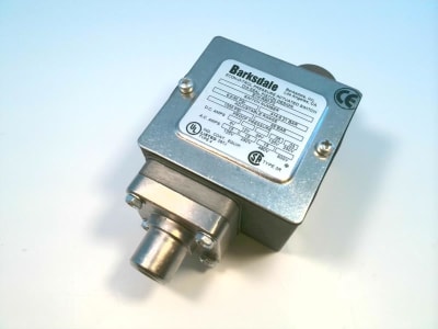 BARKSDALE E1H-R90-F2