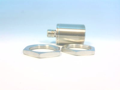EFECTOR IIB3015BBPKG/US-104-IIC200