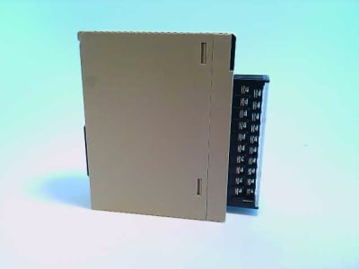 OMRON CS1W-OA201