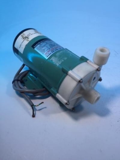 IWAKI MD-30RZT-115NL01