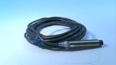 OMRON E2A-M12LN05-WP-B1-TP 5M