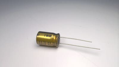 NICHICON UFW1H331MPD