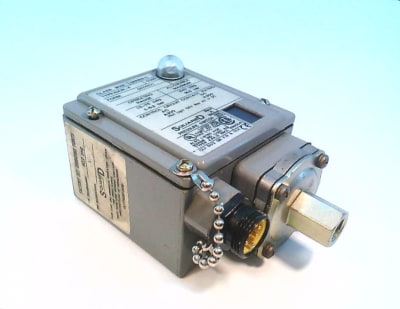 SCHNEIDER ELECTRIC 9012GAW4G17H11V1