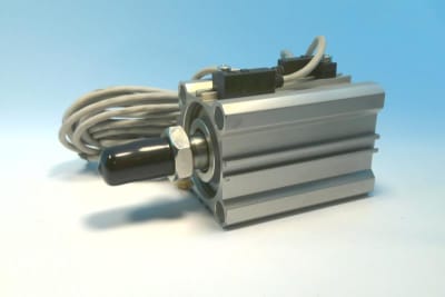 SMC CDQ2B40-35DCM-F79L