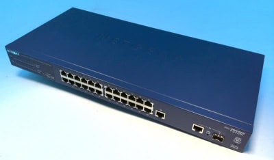 NETGEAR FS726T