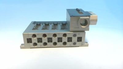 SMC VV5FS2-01SU-051-02