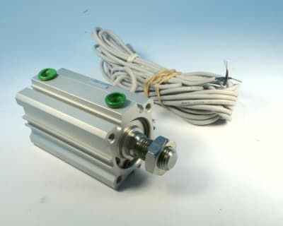 SMC CDQ2A32-50DM-A73HL