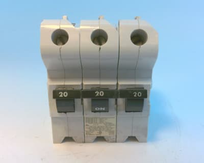 SCHNEIDER ELECTRIC NB320