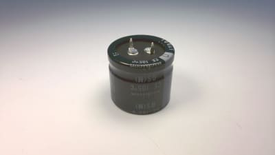 NICHICON LQS2G181MELB25