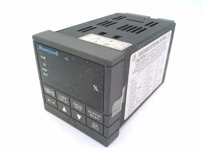 HONEYWELL DC330B-K0-000-20-0A0000-E0-0