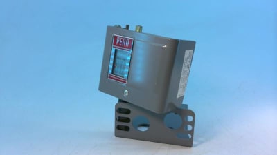 JOHNSON CONTROLS P72AG-7
