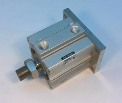 SMC CDQ2G50-30DCM