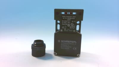 SCHMERSAL AZ16-12ZVRK-2254