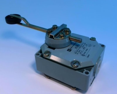 TELEMECANIQUE SENSORS XCRB12