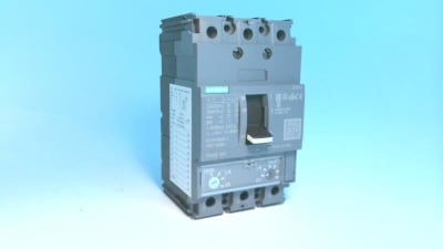 SIEMENS 3VA1110-4EF32-0AA0