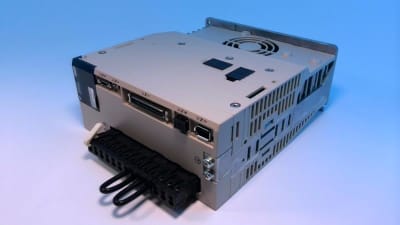 YASKAWA ELECTRIC SGDV-5R5A01AY549AA