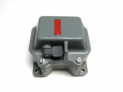 SCHNEIDER ELECTRIC 9001-GW103