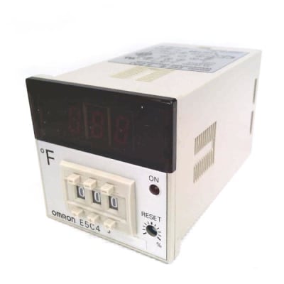 OMRON E5C4-R20J 0-999F AC110/120