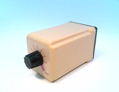 TE CONNECTIVITY 1423717-1