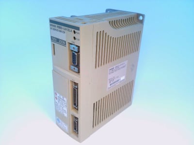 OMRON R88D-UA12LA-AC100V