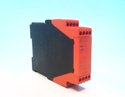 DOLD LG5924.02/61 DC24V