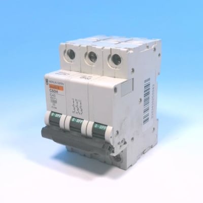 SCHNEIDER ELECTRIC MG25004