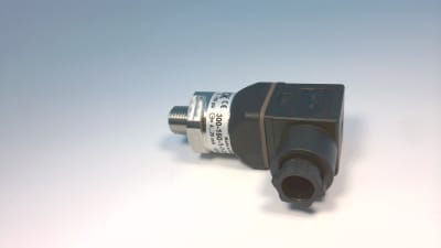 NOSHOK 300-150-1-1-2-8-ST8