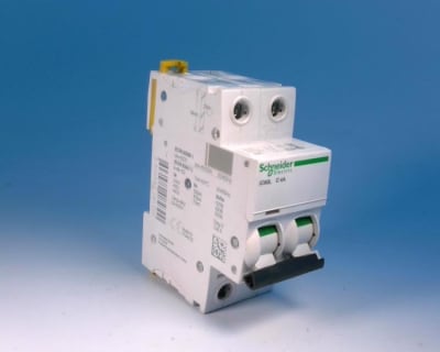 SCHNEIDER ELECTRIC A9F94204