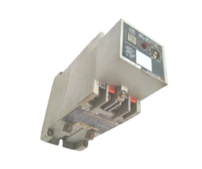 ALLEN BRADLEY 700-RT11D110A1