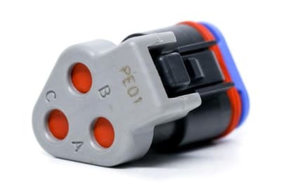 TE CONNECTIVITY DT06-3S-PE01