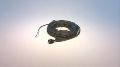 OMRON E3T-FT12 5M