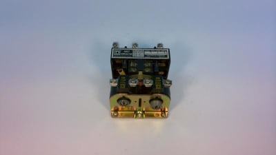 SCHNEIDER ELECTRIC 8965R05V09