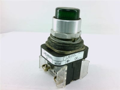 ALLEN BRADLEY 800T-QBH24GD1