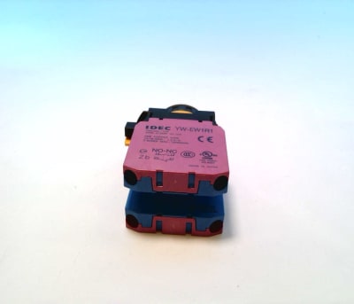 IDEC CW4B-M1E22B