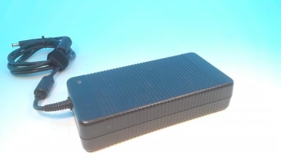 HEWLETT PACKARD COMPUTER 677765-003