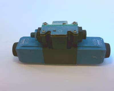 EATON CORPORATION DG4V-3-6C-M-FPA4WL-DL-HL7-60-EN476