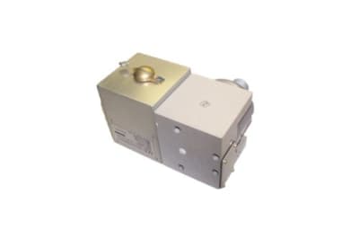 CUSTOM CONTROL SENSORS 674DE696